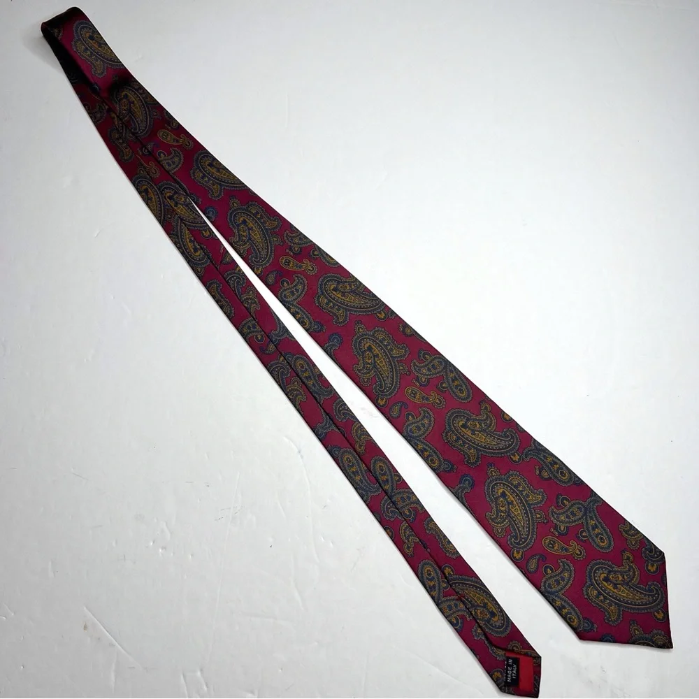 Lanvin 100% Silk Red Paisley Necktie Tie Preppy Academia Wall Street Classic